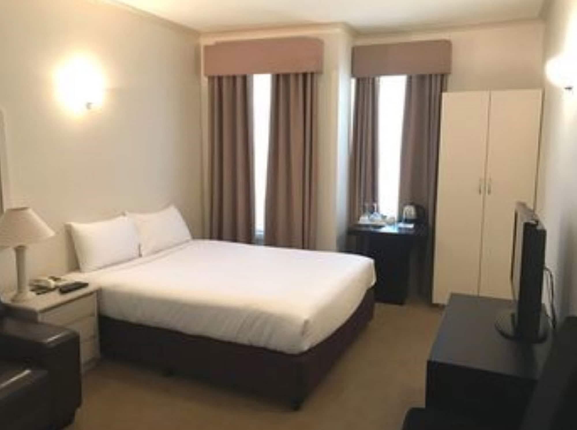 Hotel Beau Monde International Doncaster East Esterno foto