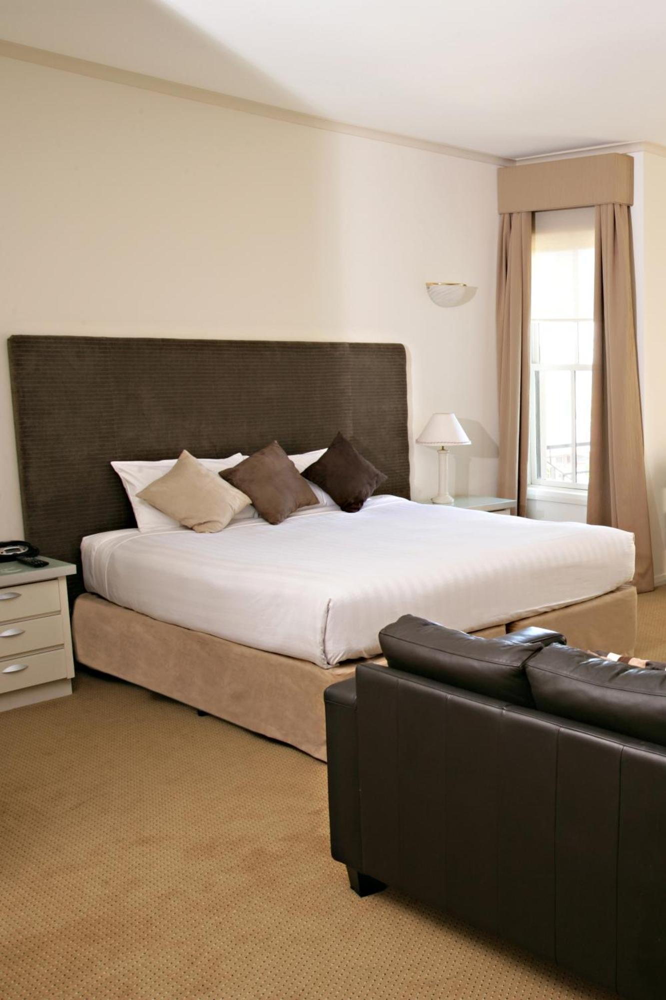 Hotel Beau Monde International Doncaster East Esterno foto