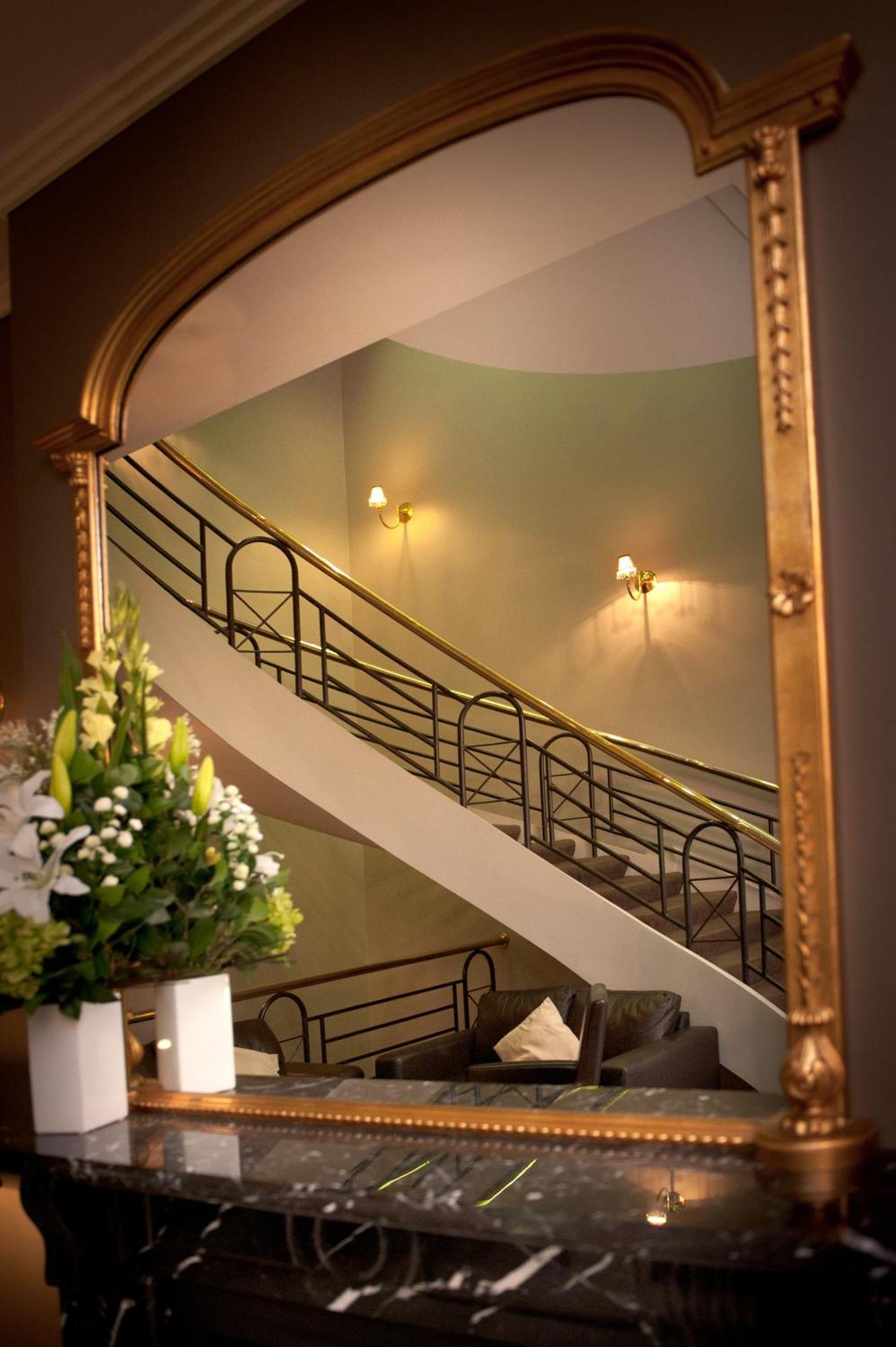 Hotel Beau Monde International Doncaster East Esterno foto