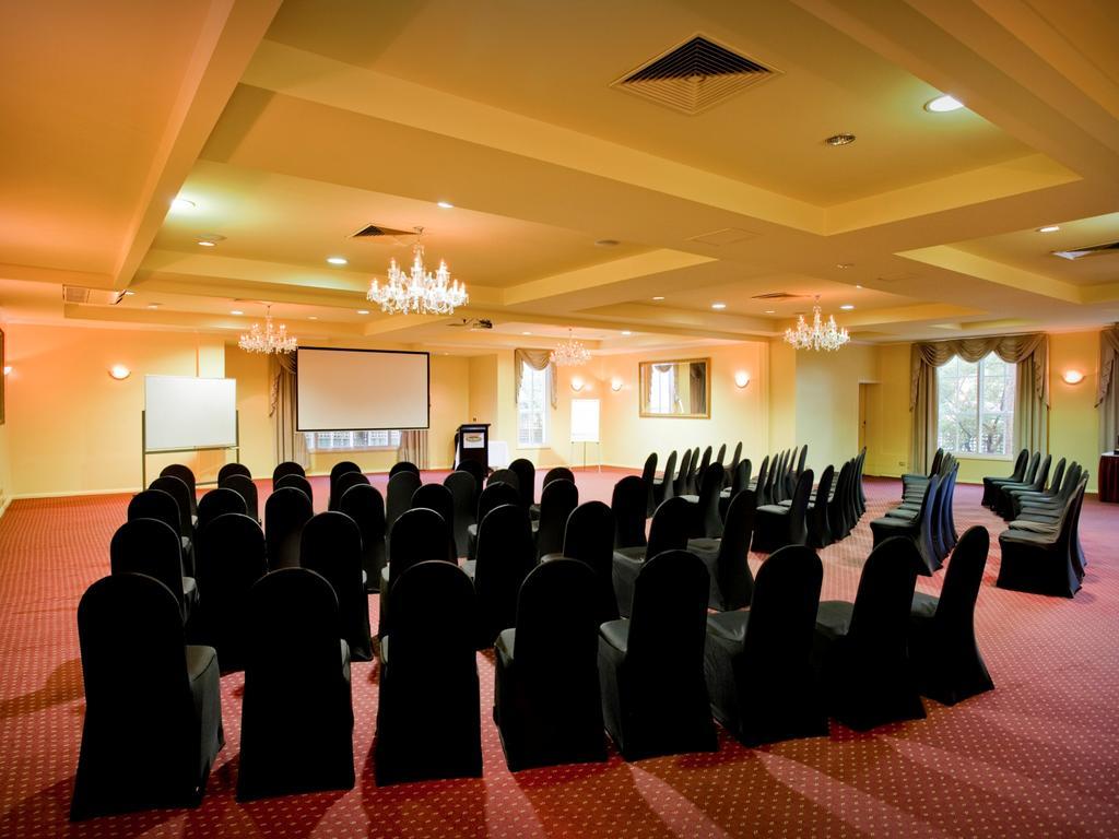 Hotel Beau Monde International Doncaster East Esterno foto