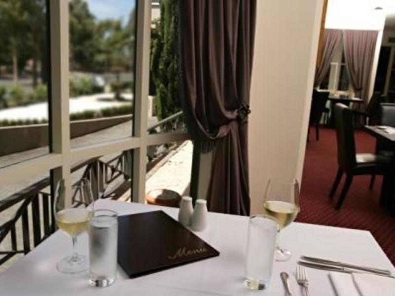Hotel Beau Monde International Doncaster East Esterno foto